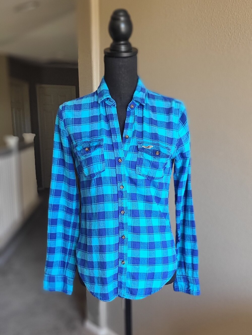 Hollister Blue and Teal Plaid Button-Up Shirt